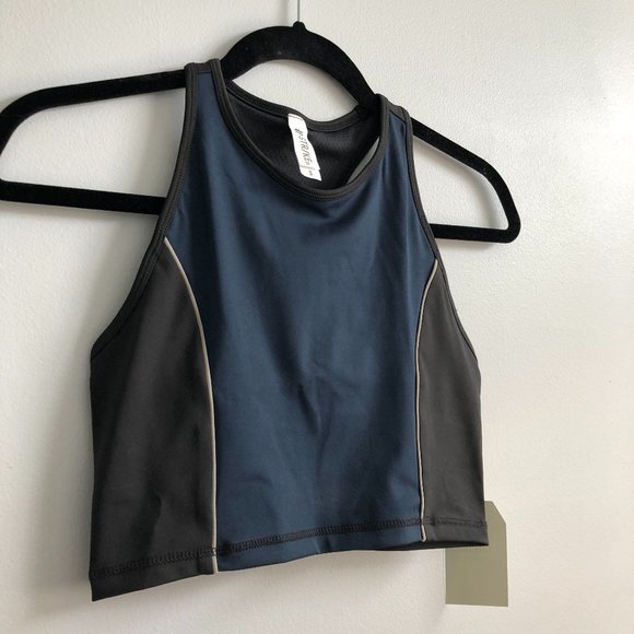 🍀SALE🍀STRIKE//MVMNT Medium Support Sports Bra - Picture 1 of 8